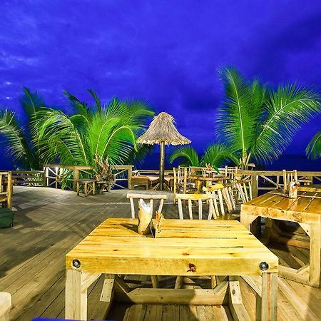 Tranquilseas Ecolodge Diving Center Restaurant And Bar Sandy Bay Extérieur photo
